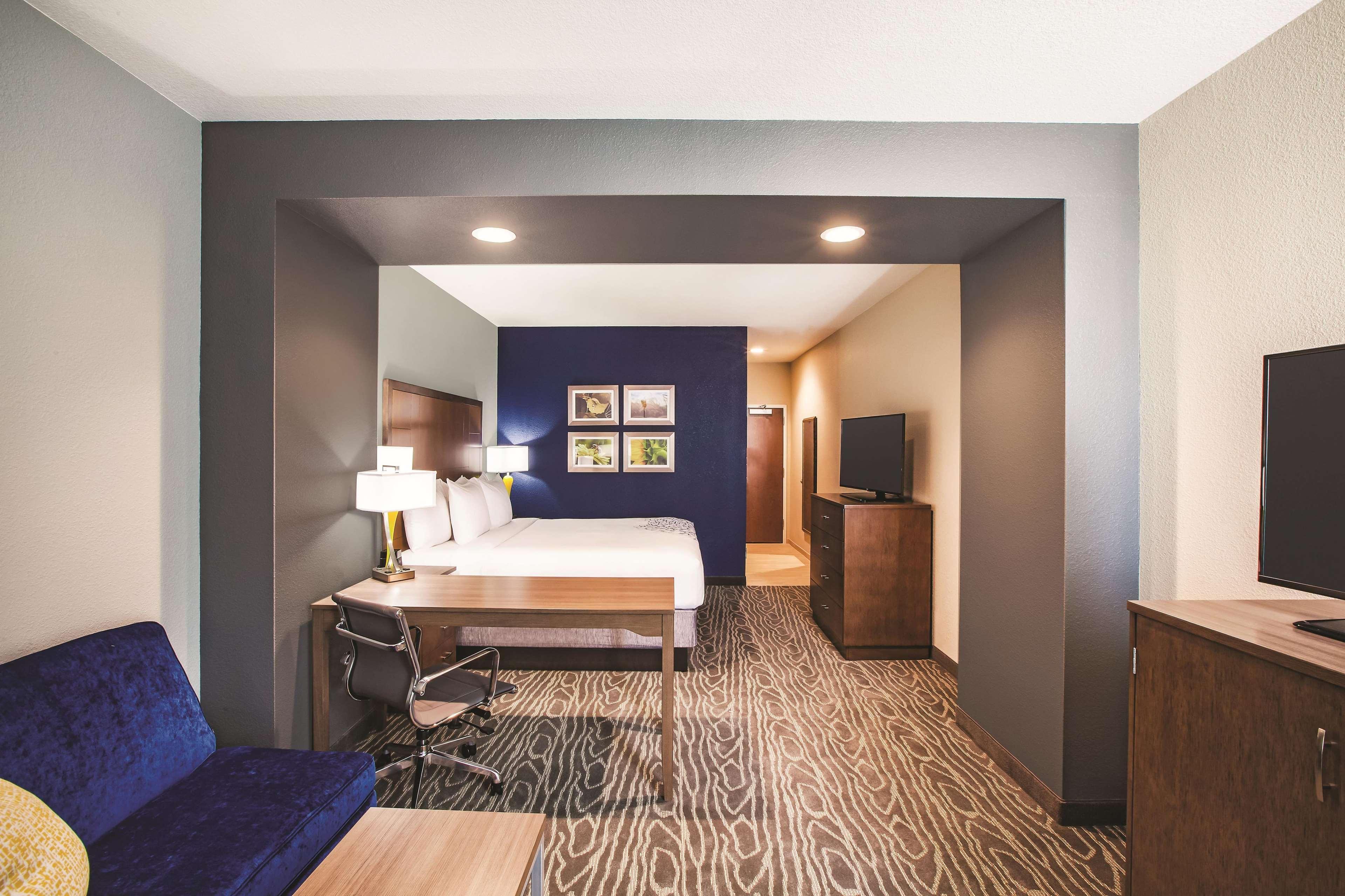 La Quinta By Wyndham Northeast Hotel Wichita